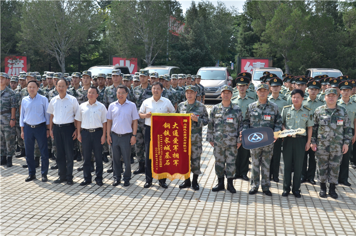 星空tiyu大通G10成为大阅兵指挥用车